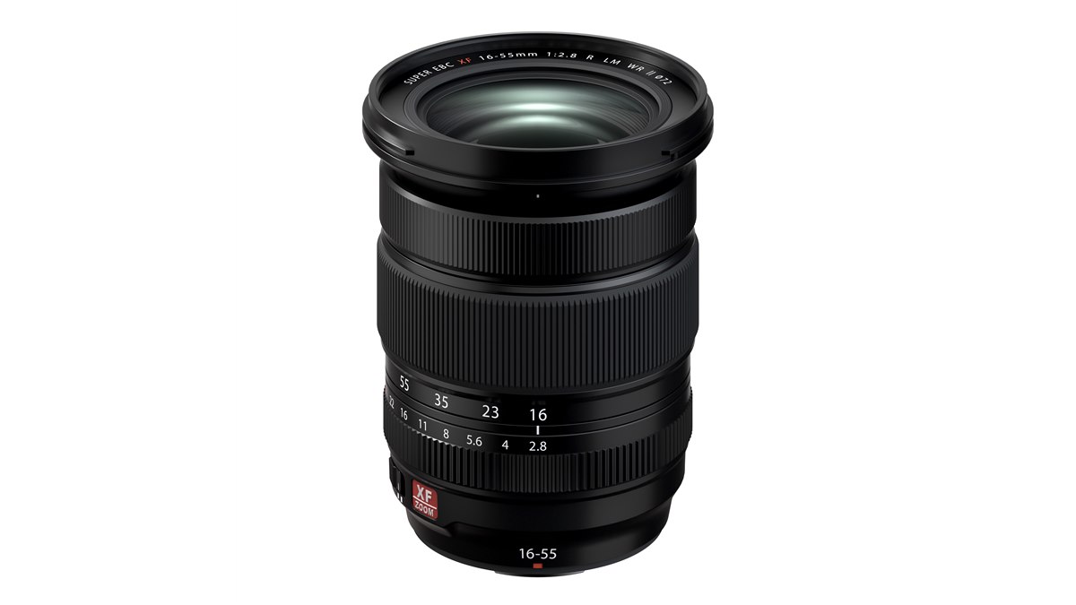 富士フイルム、従来機から軽量化した大口径標準ズーム「XF16-55mmF2.8