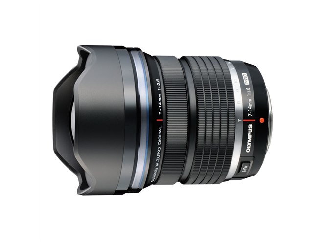 オリンパス、「M.ZUIKO PRO」の広角ズームと超望遠単焦点レンズを開発