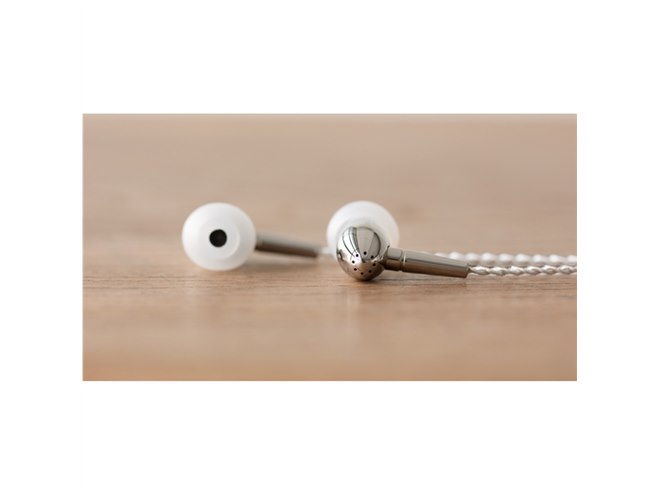 ファイナル、バランスドアーマチュア型のフラッグシップ「FI-BA-SST