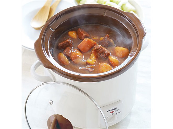 ツインバード、陶器なべで煮込み料理が簡単に作れるスロークッカー