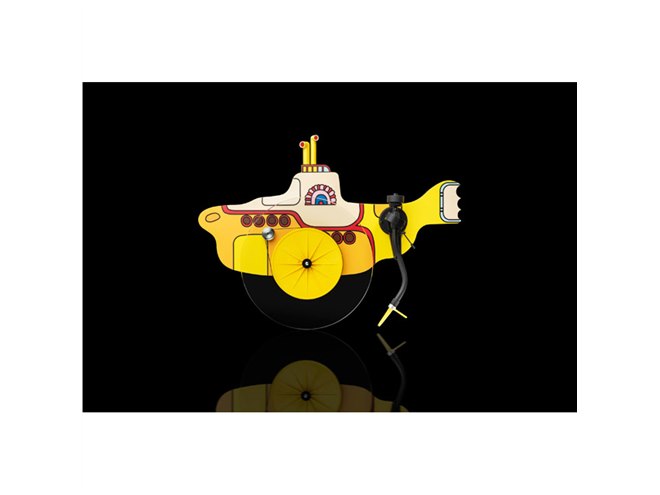 Pro-Ject、ビートルズの「イエローサブマリン」型アナログターン