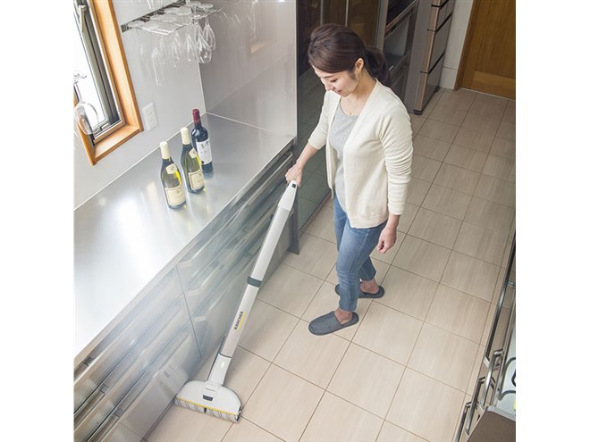 ケルヒャー、汚れを回収できる水拭きフロアクリーナー「FC 3d」 - 価格.com