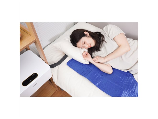 サンコー、冷たい水が循環する「水流快眠マット ひやっと寝」が発売