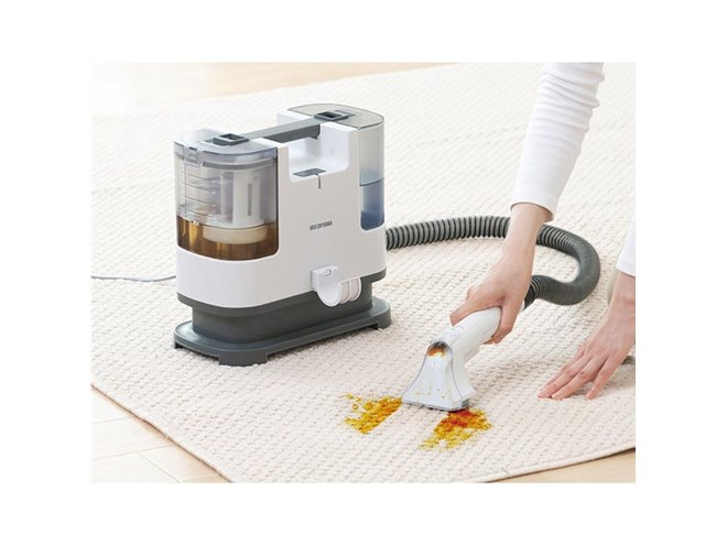 アイリスオーヤマ、電動ポンプを搭載した布製品専用クリーナー