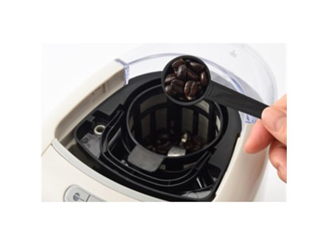 BRUNO、コーヒー豆・粉のどちらも使える「コンパクトミル付きコーヒー