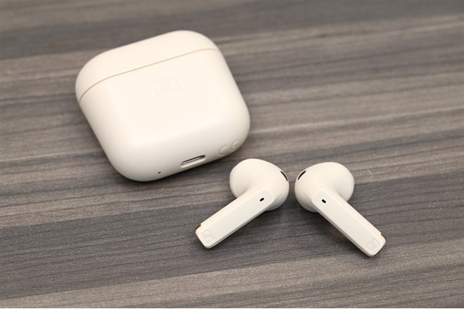 ゼンハイザー、初のインナーイヤー型イヤホン「ACCENTUM Open」本日6/3