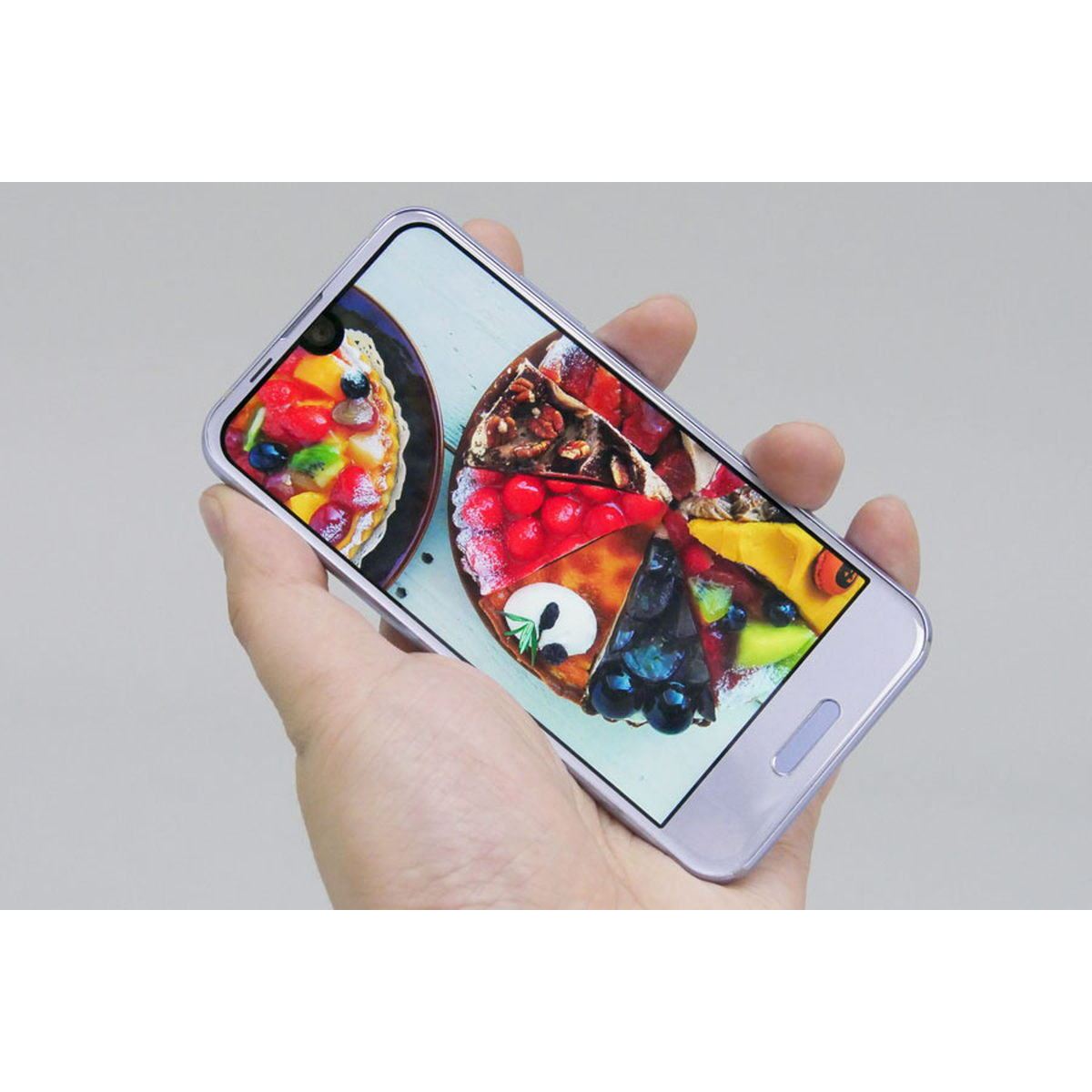 こんな小さなスマホを待っていた！ シャープ「AQUOS R compact