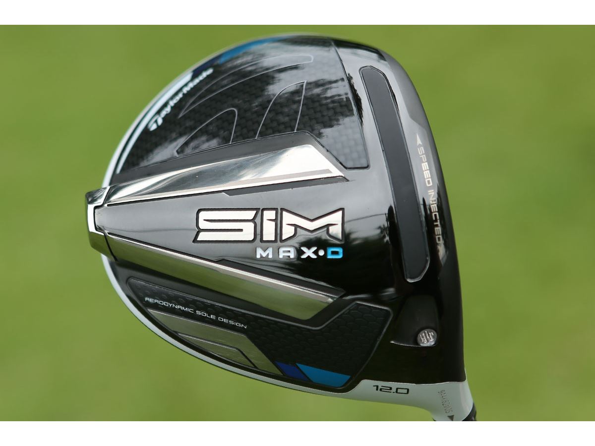 右に行かないSIMが出た!! テーラーメイド「SIM MAX-D」ドライバー