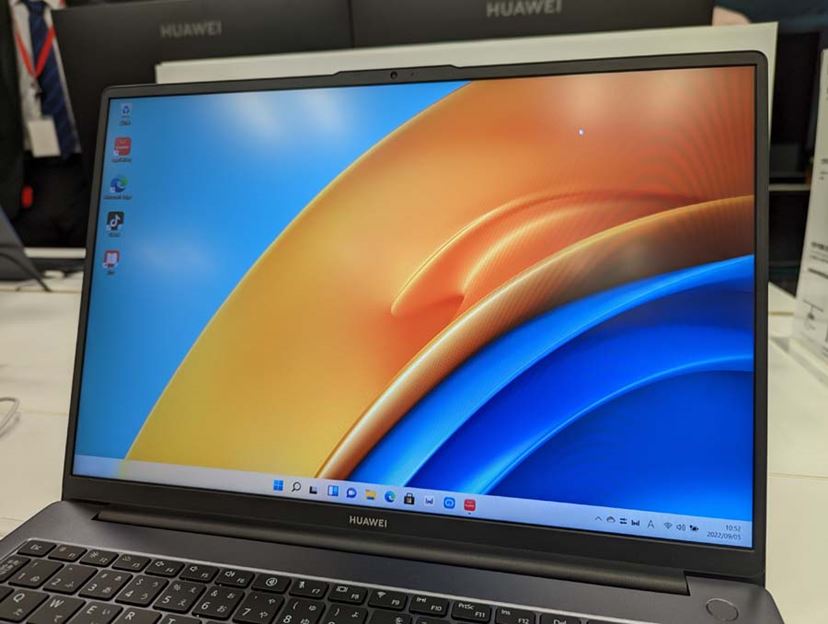 AIカメラ＆マイクでWeb会議も快適！ ノートPC「HUAWEI MateBook D 16