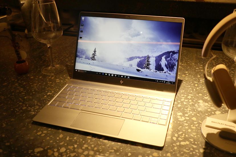 オトナの2in1タブレット”から4万円台の格安モデルまで、日本HPが新型