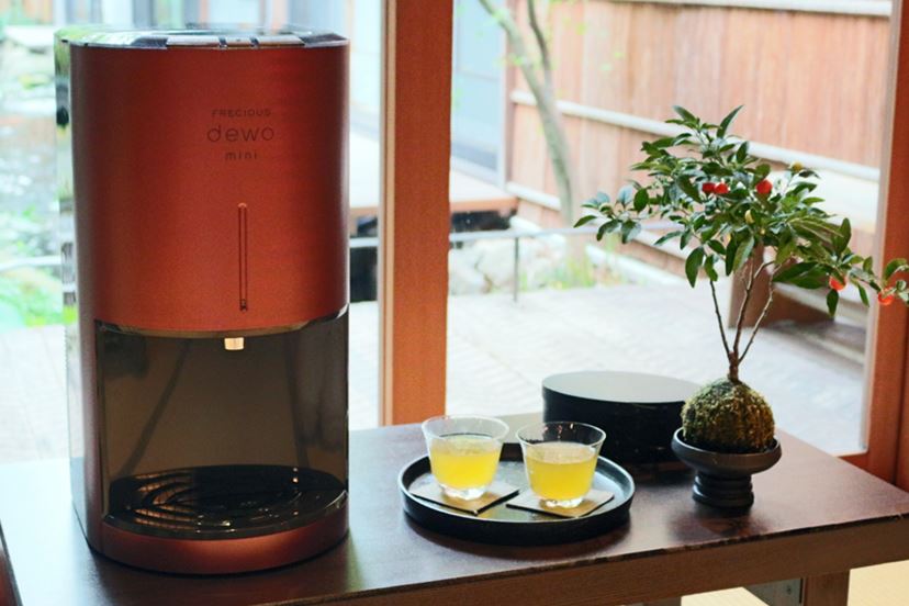 置き場所に困らないウォーターサーバー「FRECIOUS dewo mini」は和室に