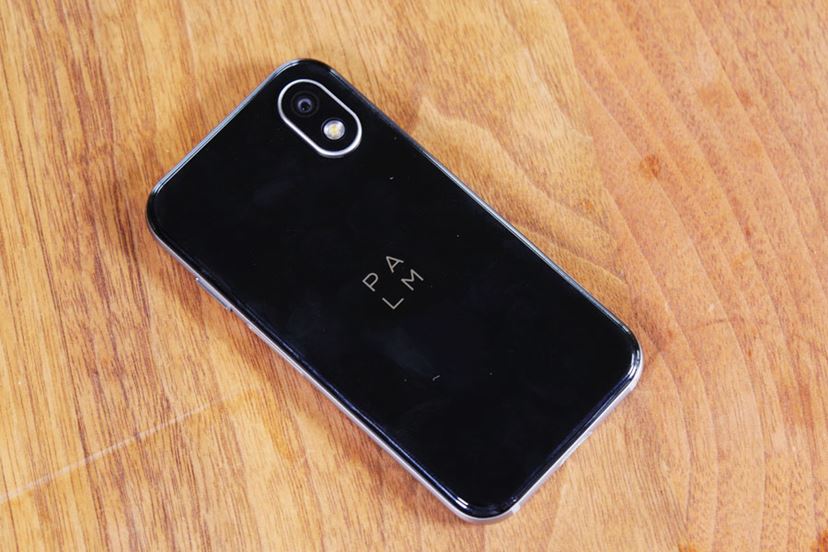 メイン機として使える？ 驚愕の超小型スマホ「Palm Phone」を徹底解剖