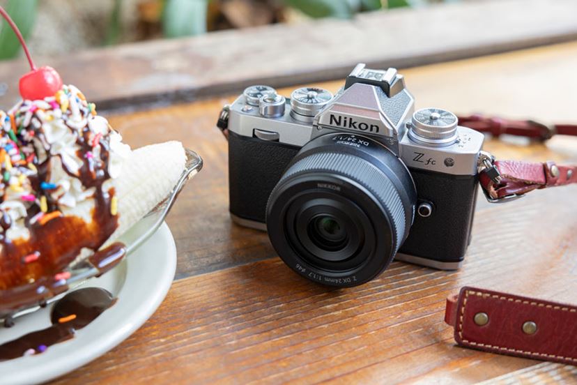レトロデザインのミラーレスカメラ「Z fc」とともに“懐かしさ”に触れる
