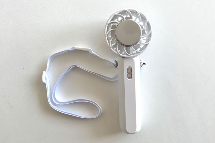 風だけじゃなかった…… ニトリの新型ハンディ扇風機でヒヤッとした話