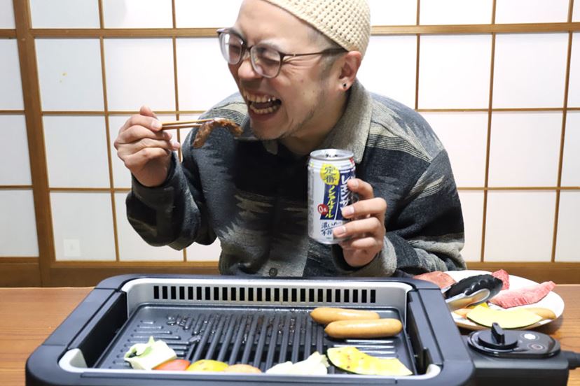小型でも吸煙力がスゴい！ 山善「XGRILL STORM」はひとり焼肉の最適解