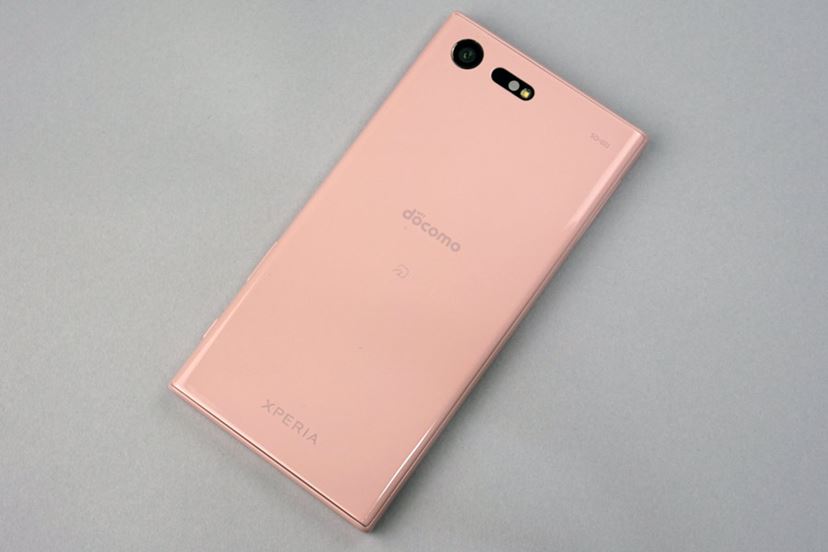 NTTドコモ「Xperia X Compact SO-02J」フォトレポート - 価格.comマガジン