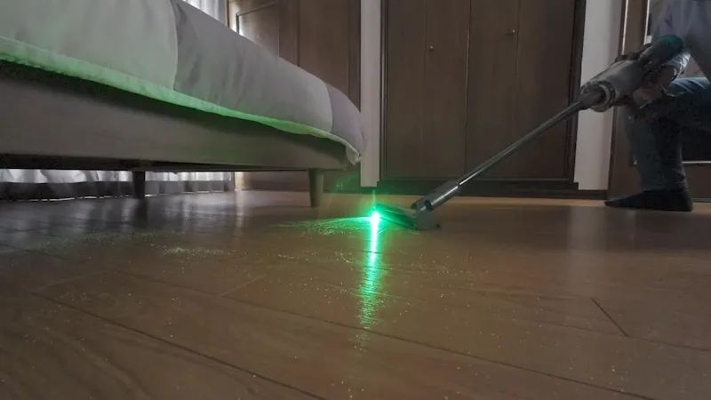 価格.com - [PR企画]ダイソンのLED「Fluffy Opticクリーナーヘッド」の魅力