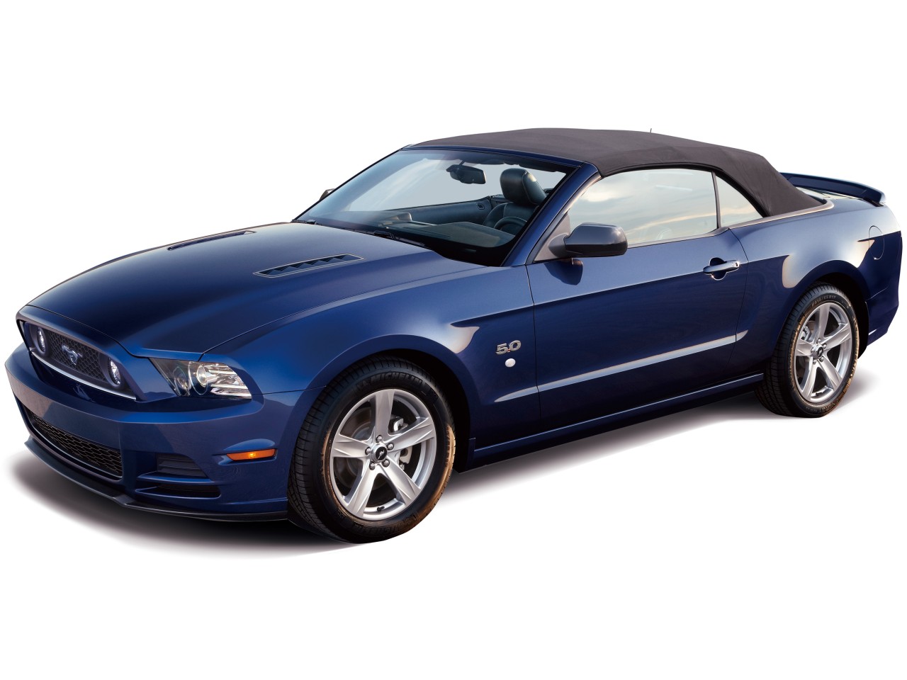 フォード マスタング コンバーチブル 2006年モデルの価格・グレード