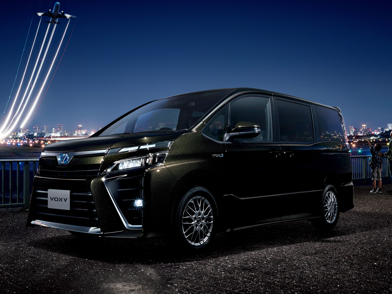 トヨタ ヴォクシー 2014年モデル ZS 煌 III 4WD (7人乗り)の価格・性能