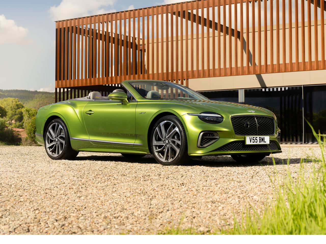 ベントレー コンチネンタルGTC 2018年モデルの価格・グレード一覧 価格.com