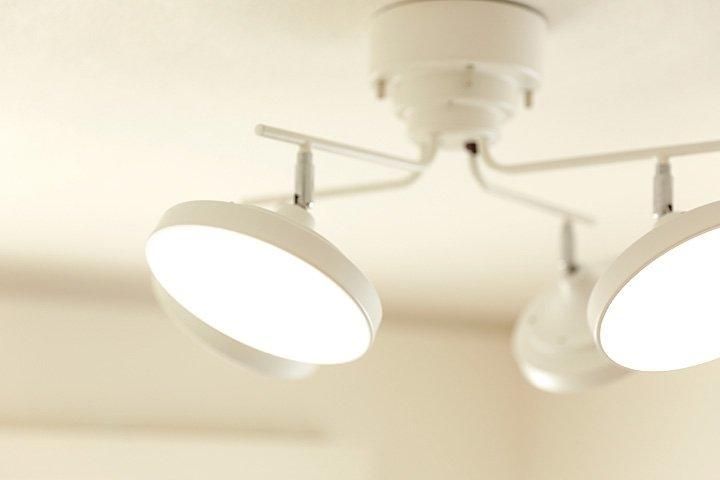 LED 4灯シーリングライト リモコン付き Planet ホワイト｜デザイン照明