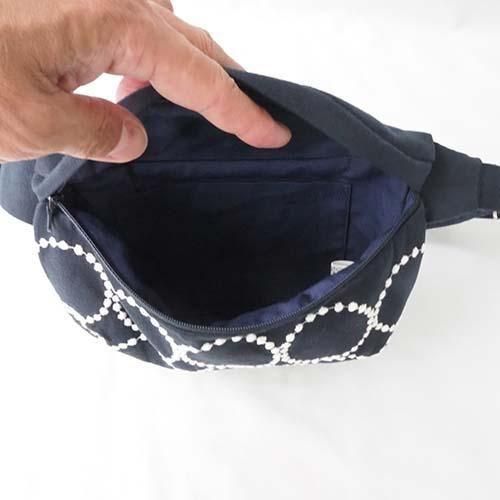 25AW copains bag -tambourine- (ボディバッグ）navy mina perhonen