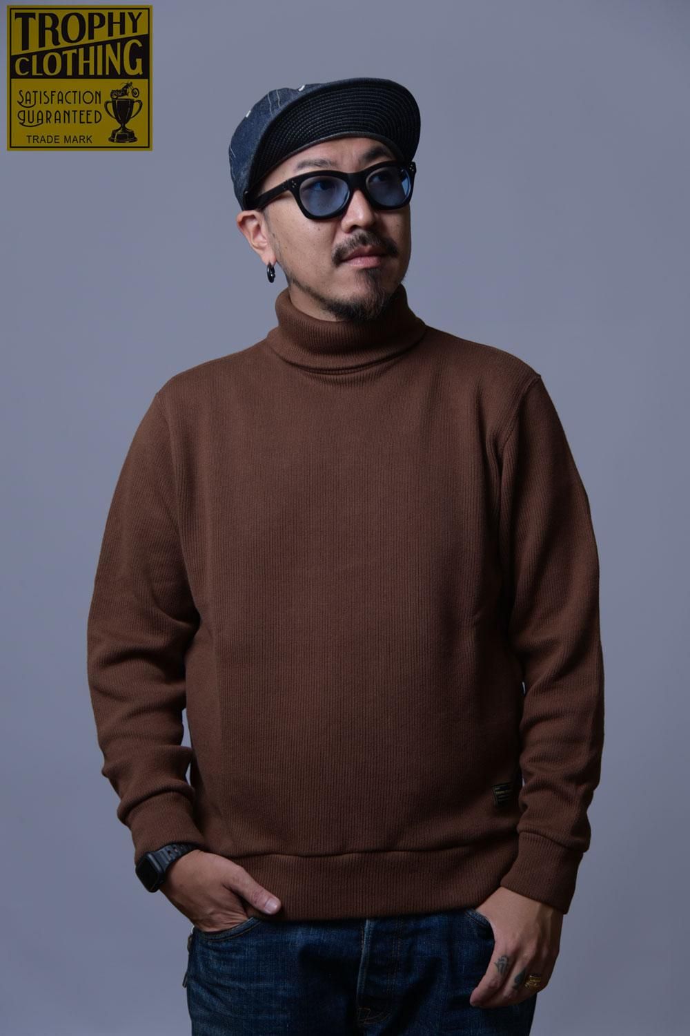 TROPHY CLOTHING(トロフィークロージング) ハイネックロングスリーブT