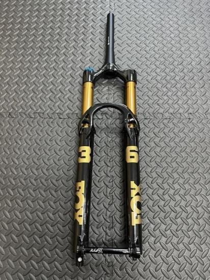 玄武店頭在庫有。 2026 FOX 36 FLOAT 29in F-S 160 Grip X2 S-BLK