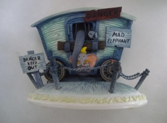 ディズニーフィギュア・グッズ専門店 ディズニーコレクション