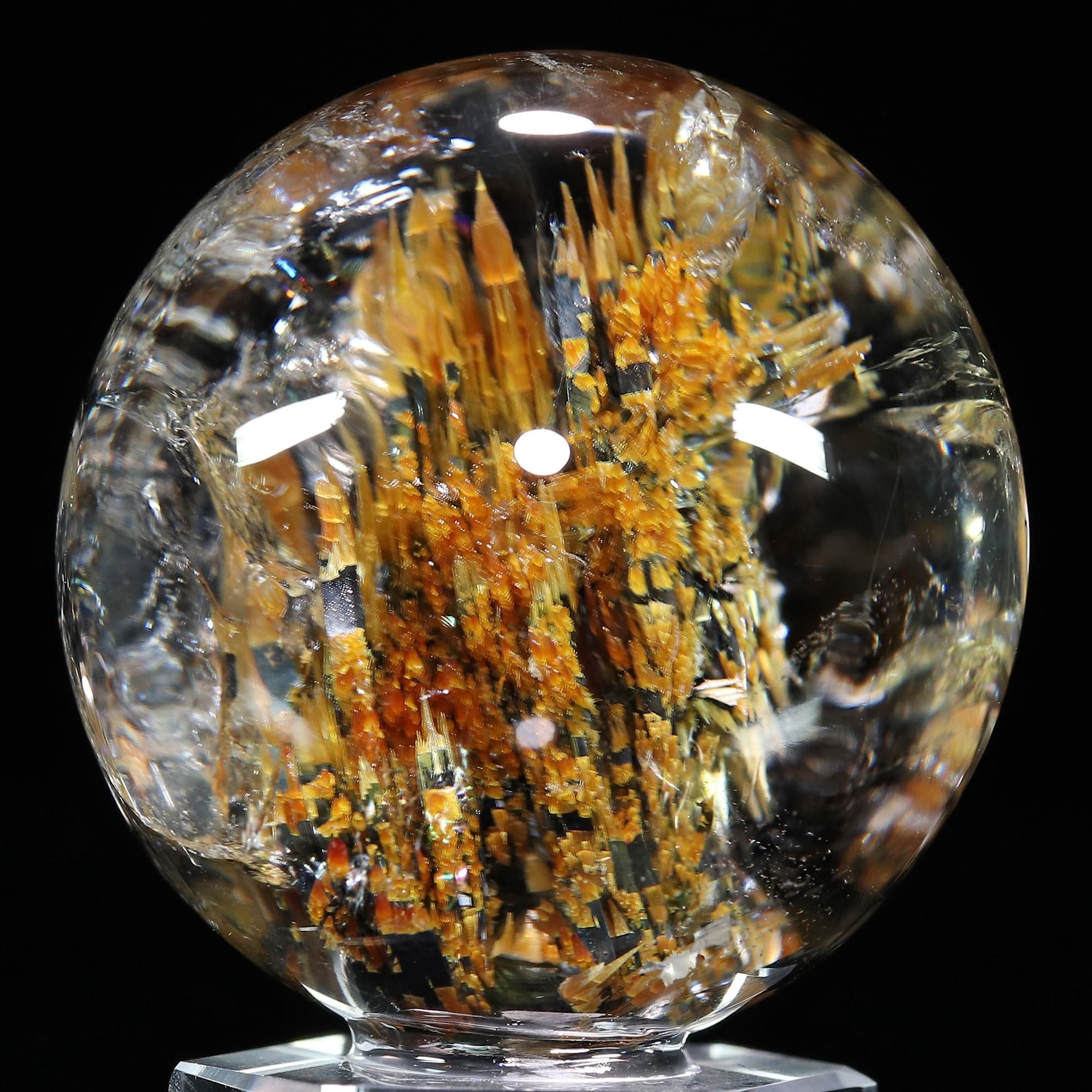 珍品/いくつもの太陽放射ルチルが綺麗に配列している】群晶太陽放射