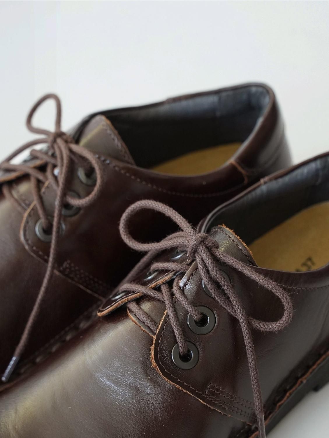 DANIELA / Walnut - NAOT ナオトジャパン オンラインショップ