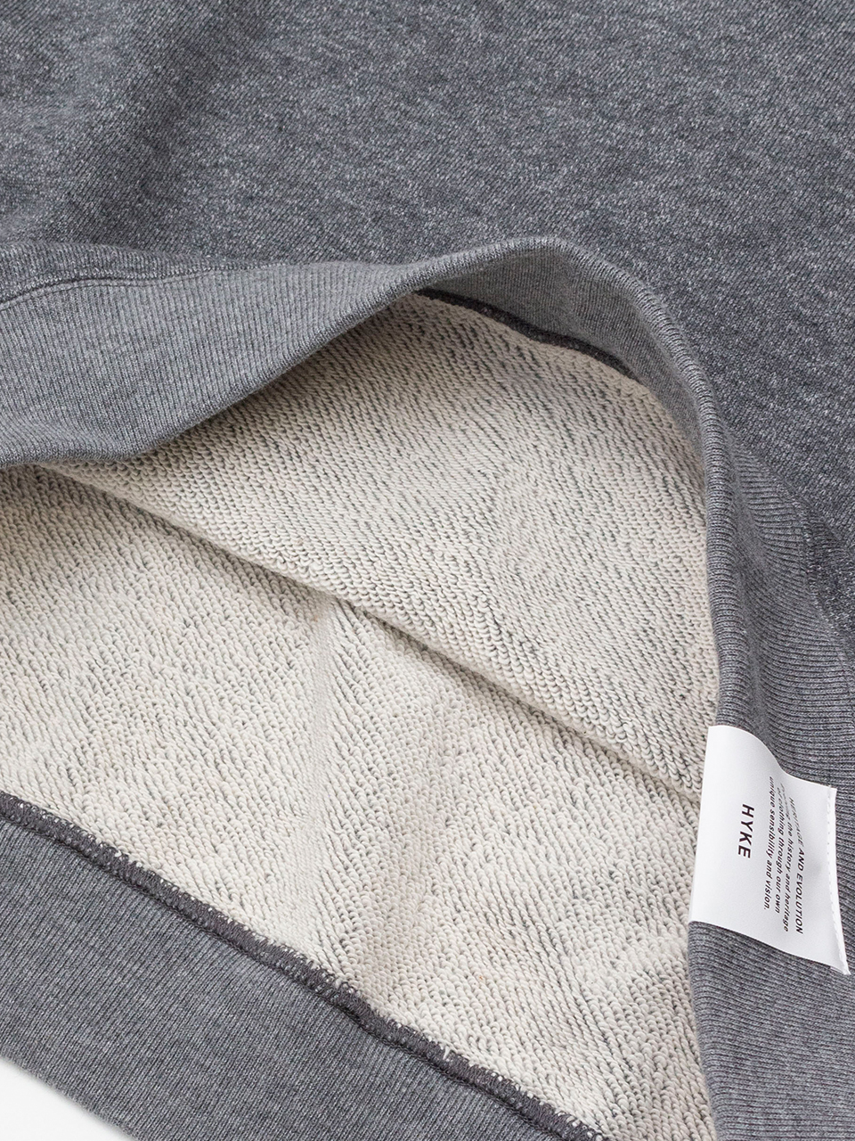 美品 HYKE CROPPED SWEAT 1 グレーネイビー CROPPED SWEAT SHIRT