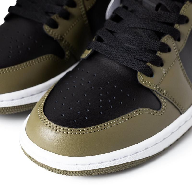 NIKE AIR JORDAN 1 MID