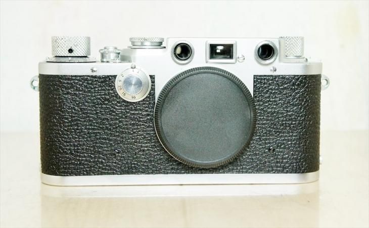 キレイなグッタペルカ☆彡バルナックライカIIIf（3f）後期レッド