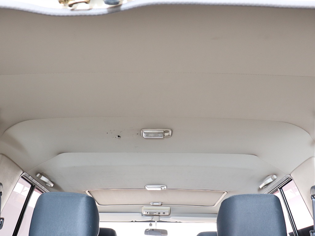 トヨタ ランドクルーザー70 4.2 ZX ディーゼル 4WD(H11年式,14.4万km