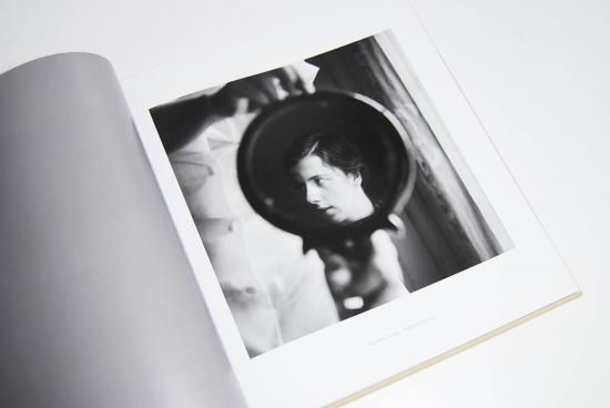 SELF-PORTRAITS Vivian Maier ヴィヴィアン・マイヤー 写真集 - 古本