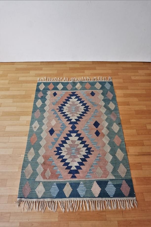 ヴィンテージ キリム ラグ(1825mm×1185mm) - アンティーク、ビンテージ