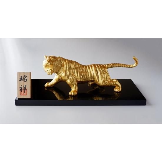 金箔虎置物 | 瑞祥 - 金銀箔工芸さくだ ／ 金箔を使用したあぶらとり紙