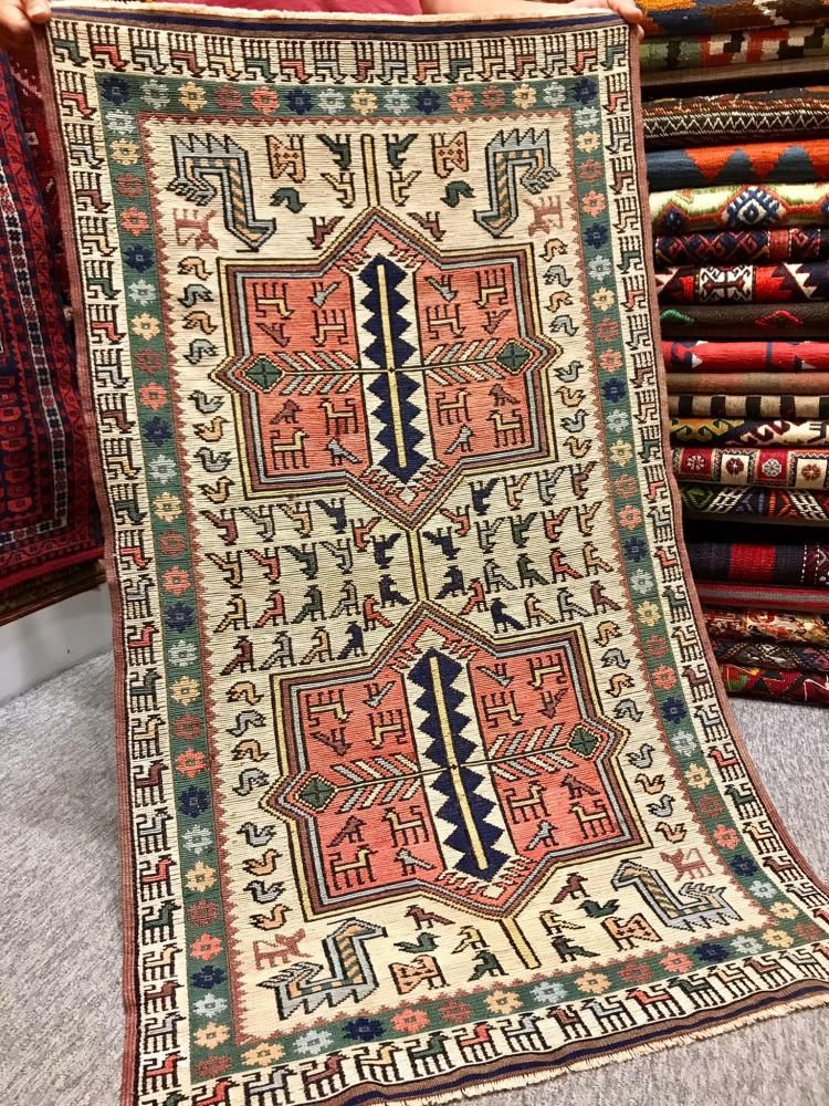 オールドキリム/アゼルバイジャン・スマック織り約131×74cm - 手織り