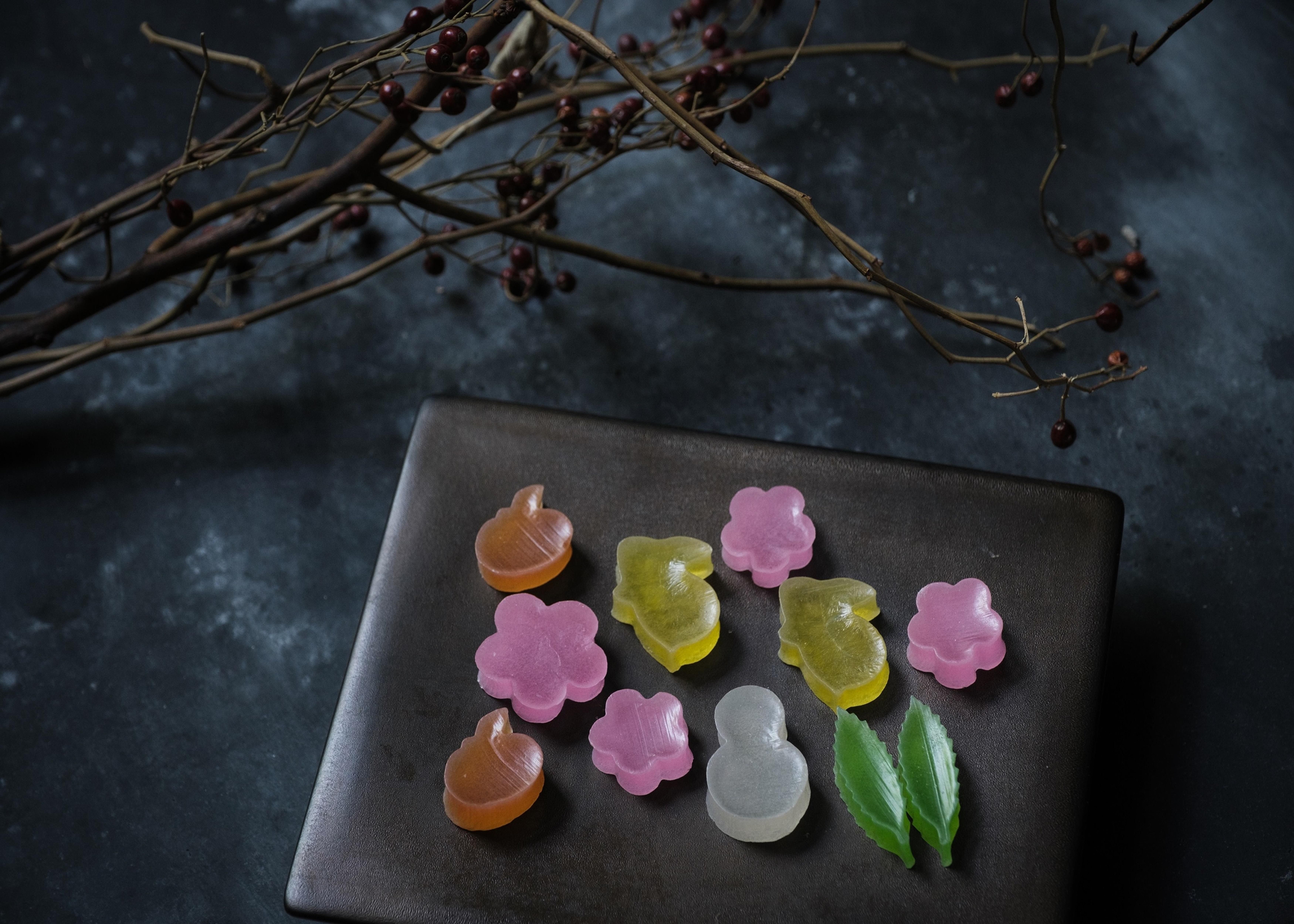 琥珀糖 京こごり（冬） - 株式会社 高野屋貞広