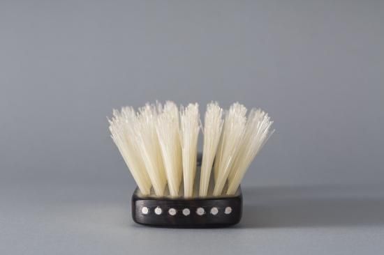 ≪手植え≫ヘアーブラシ7行植え 特級白豚毛【ブラシクリーナー付