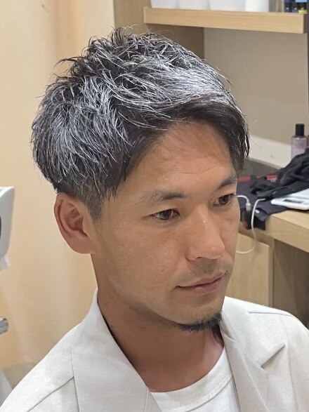 オーダー多数！圧倒的人気の束感ツーブロックヘア：L251753667