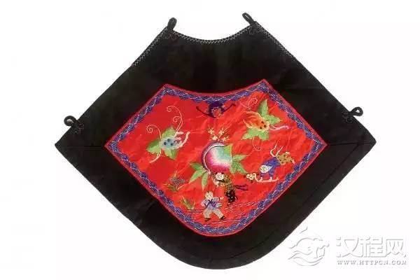 小舞台秀出大世界——清代肚兜展_汉程民俗