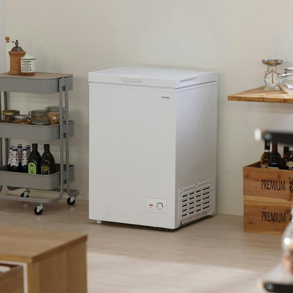 アイリスオーヤマ 上開き式冷凍庫 100L ICSD-10C-W ホワイト 冷蔵庫