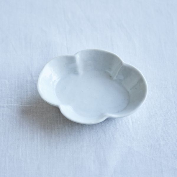 KIHARA/古白磁 木甲豆鉢 -素朴な風合いの、輪郭が美しい豆鉢