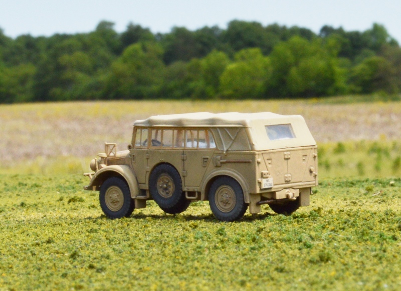 Dragon Kfz.18 Einheits Horch 4×4 Type 1a in 1/72 Scale – Inch High Guy