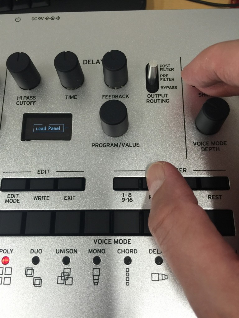 ポリフォニック・アナログ・シンセサイザー KORG minilogue