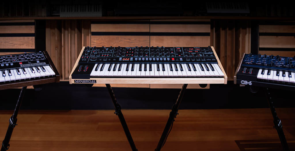 Sequential TRIGON-6 | 3VCO、ラダーフィルター搭載、アナログ6ポリ