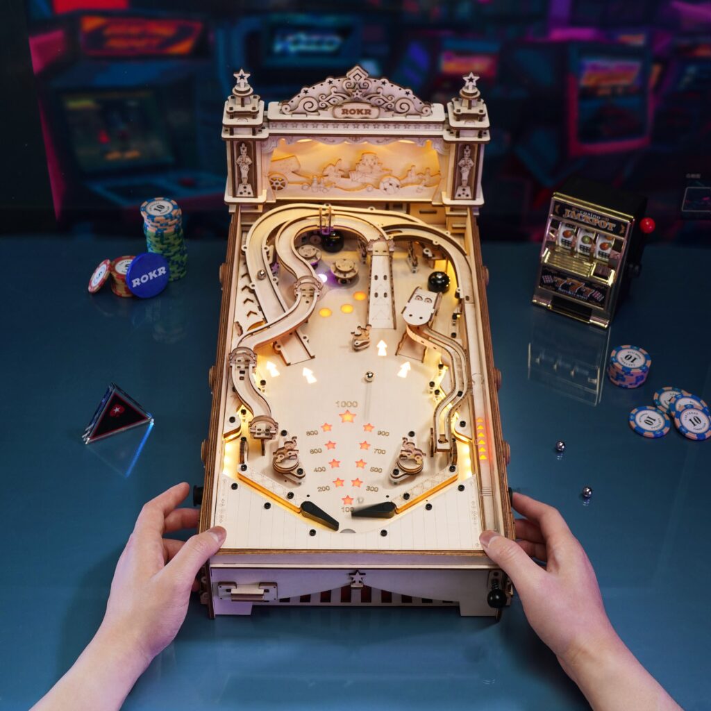 懐かしいピンボールマシンを作ろう！『つくるんです®』シリーズより