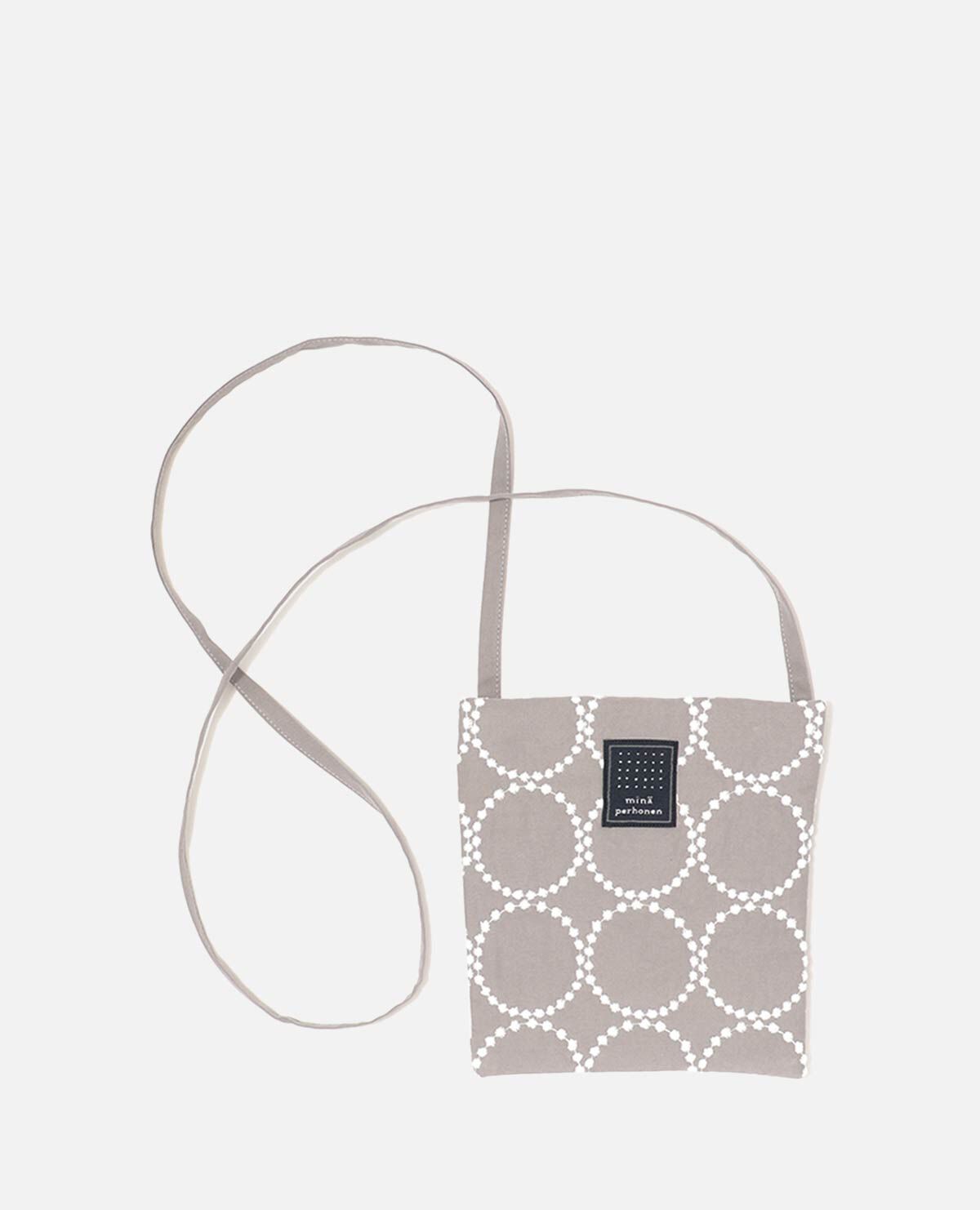 ミナ タンバリン ポケットバッグ ショルダーバッグ｜ミナ ペルホネン